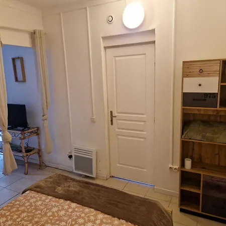 Holiday home Maison Du Claret *